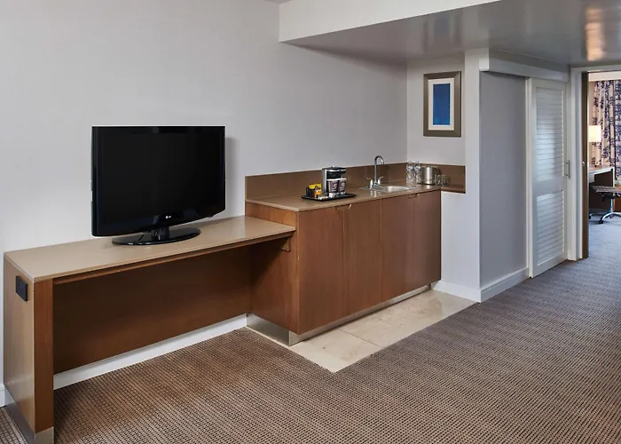 Doubletree By Hilton Torrance - South Bay